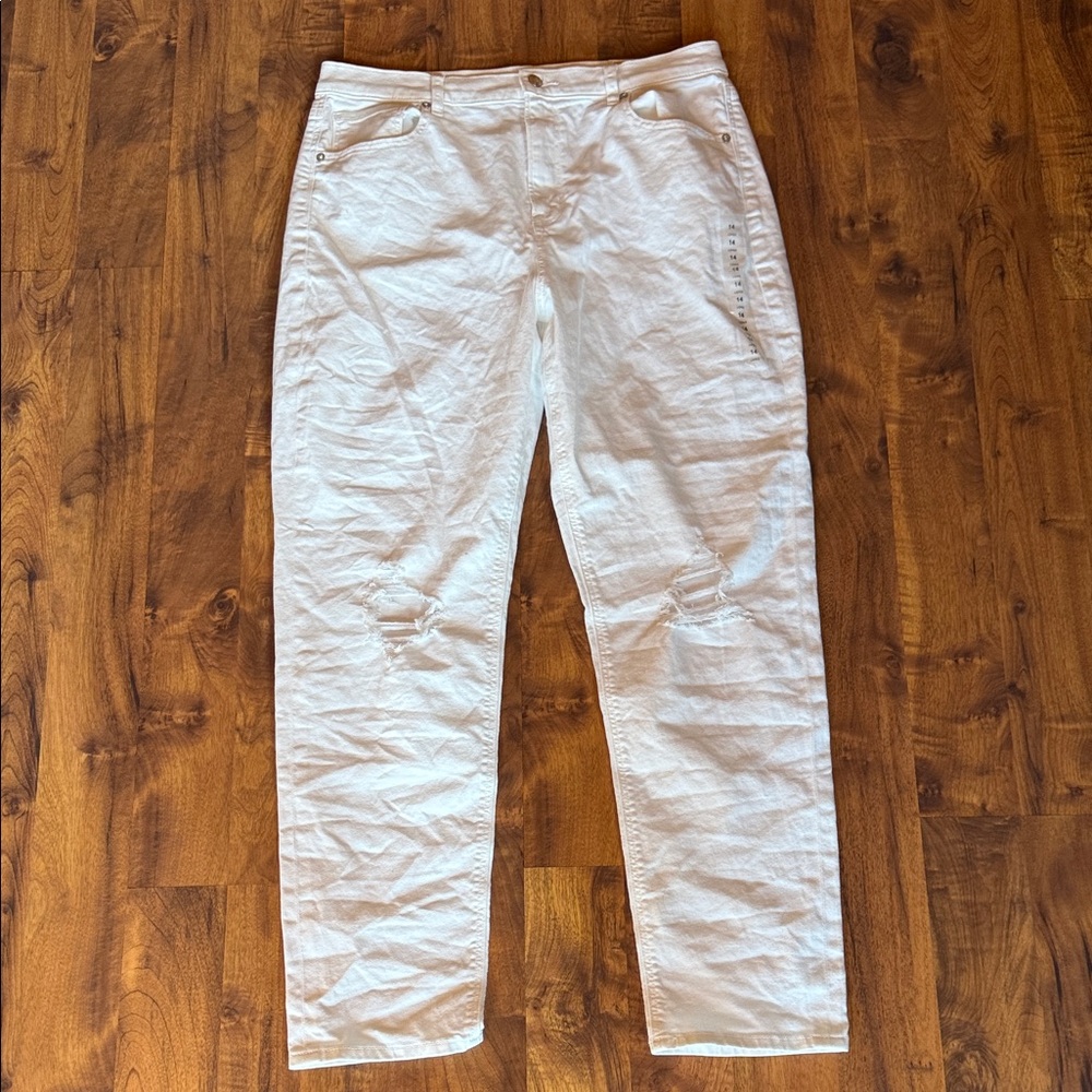 American Eagle Outfitters White Distressed Mom Jeans